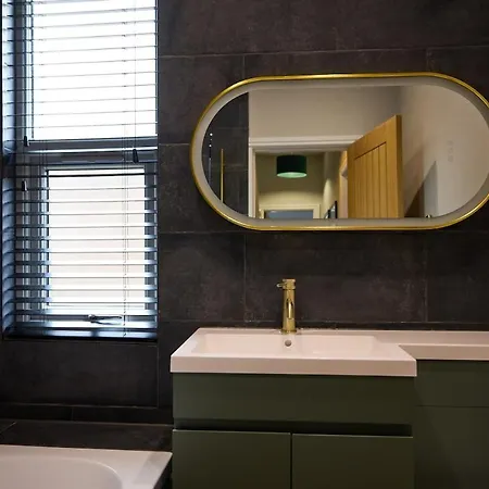 Perfect For Groups, Contractors And Corporate Workers *