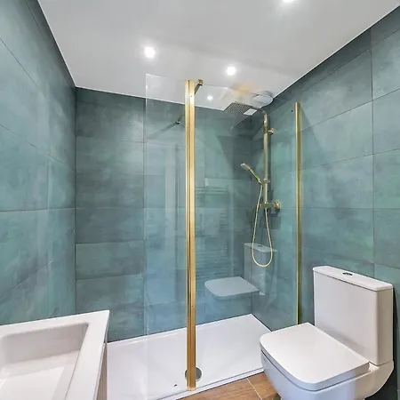 Perfect For Groups, Contractors And Corporate Workers بيت للعطل ليدز